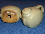 Jug shakers glazed ivoy